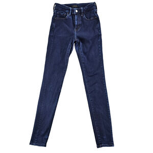 Uniqlo Heattech Jeans Womens Size 23 x 31 (measures 23 x 29) Skinny Dark Rinse